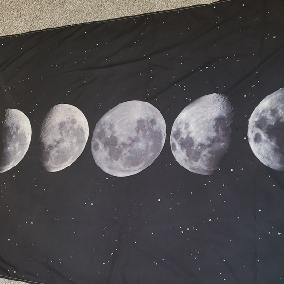 Moon Phase Tapestry - Picture 2 of 2